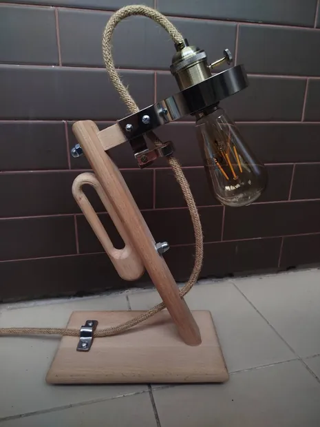 MANTIS BOSS. Lamp